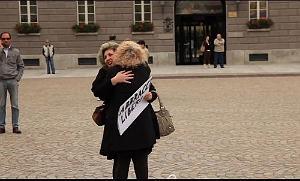 104 Ouvrez vos bras et laissez l'amour de vous etreindre!